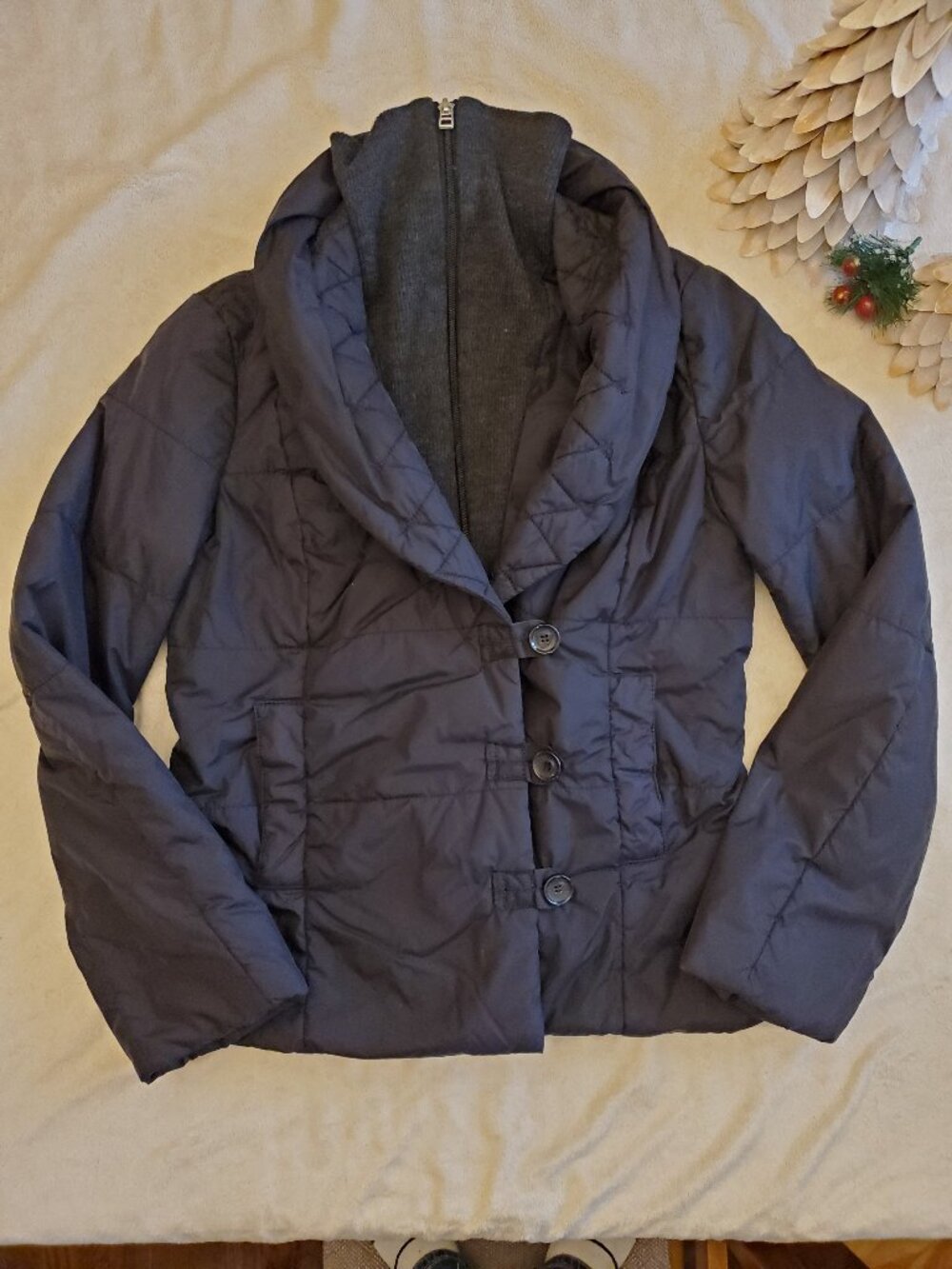 Down-filled black ladies winter jacket. Brand: Xandres from Belgian